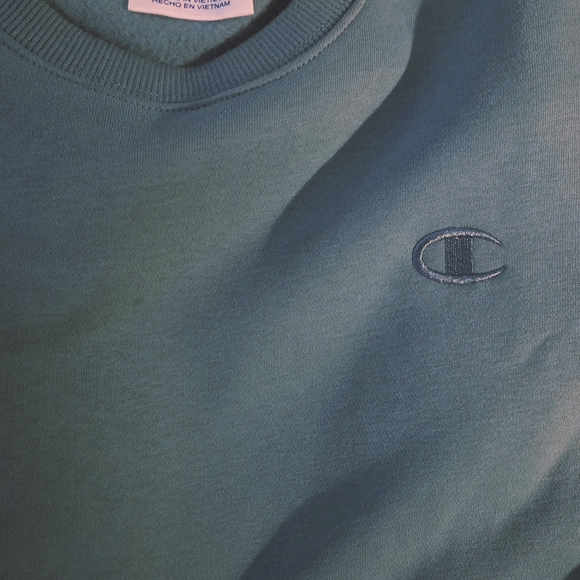 Champion Teal Sweatshirt - Picture 5 of 5